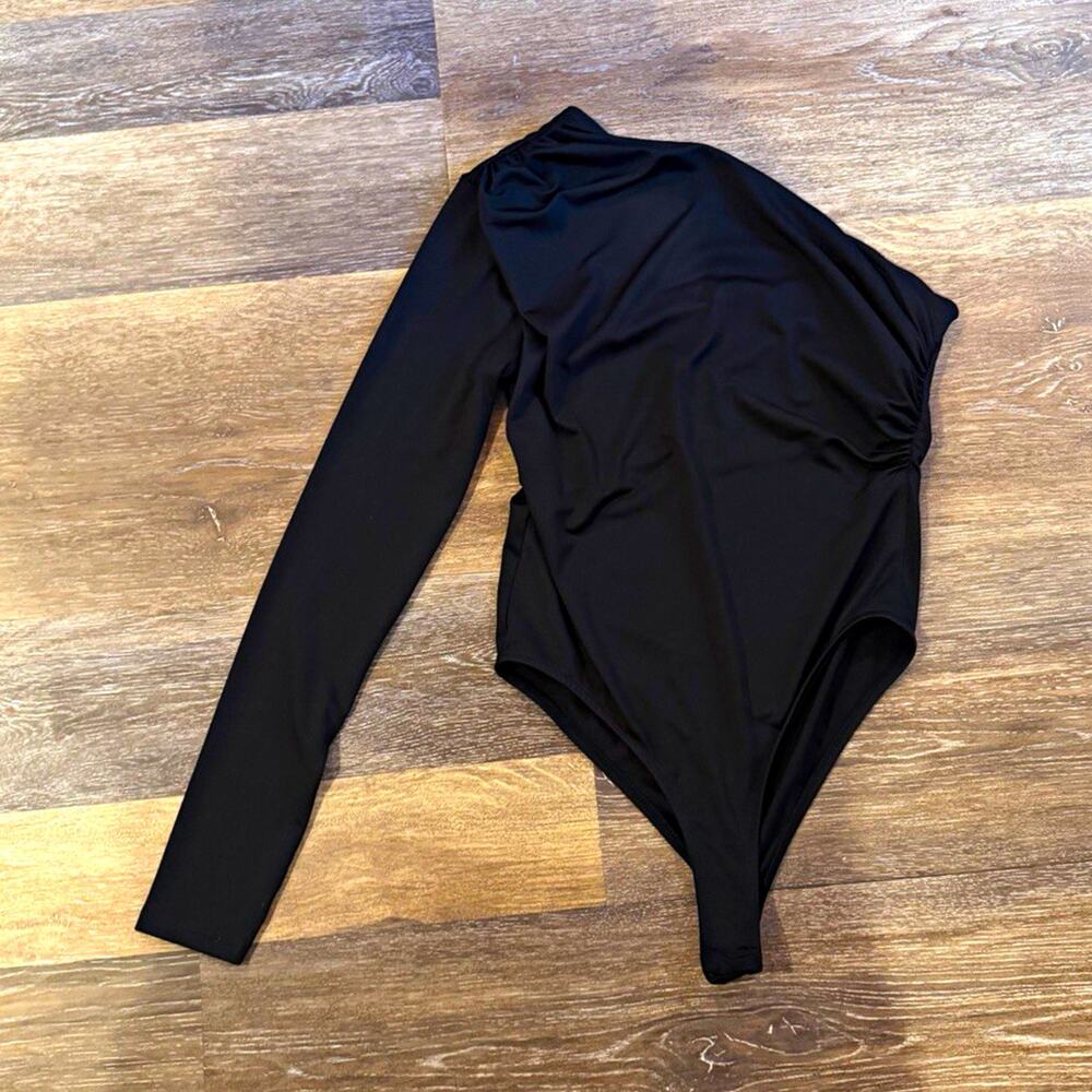 ZARA Women's Black One-Shoulder Long Sleeve Bodysuit Size M Polyamide